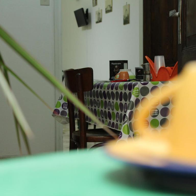 A Due Passi dal Centro - Camera Doppia con Letti Singoli con Bagno Privato - 11