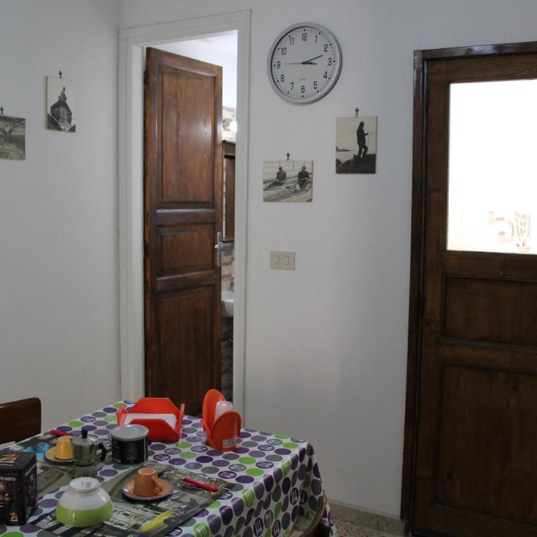 A Due Passi dal Centro - Camera Doppia con Letti Singoli con Bagno Privato - 4