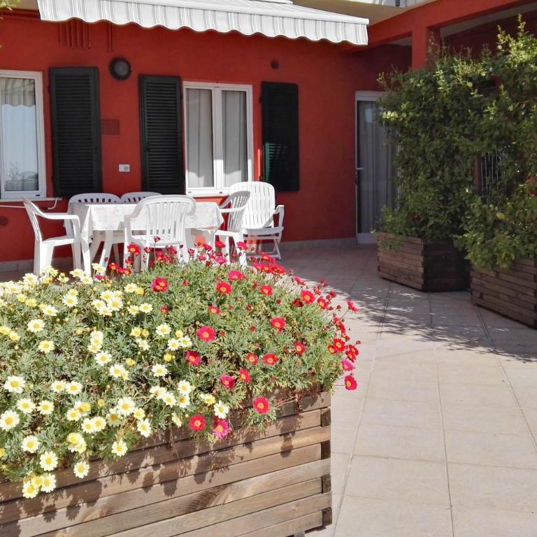 Borgo Antico Apartments - Appartamento Familiare con 1 Camera da Letto e Vista Giardino - 1