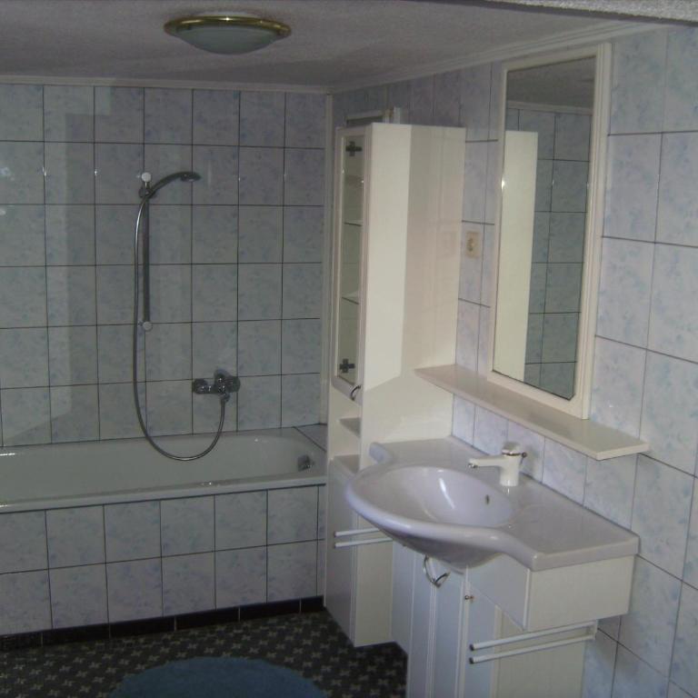 Haus Martina - Familienapartment mit Garten (2 Erwachsene + 2 Kinder) - 7