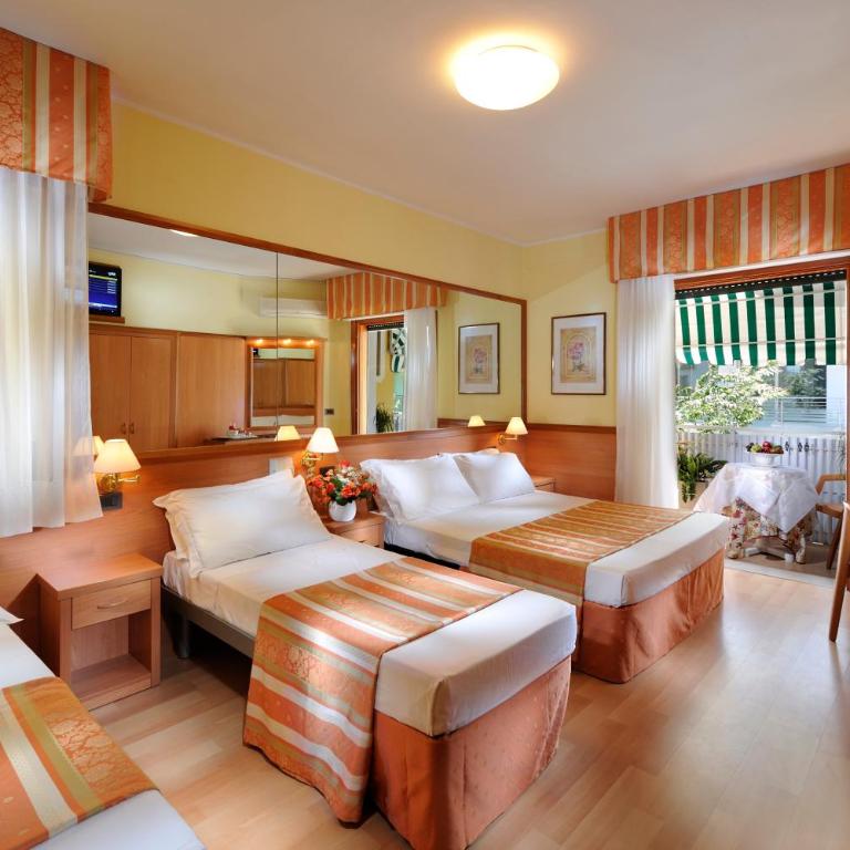 Hotel Al Prater - Camera Quadrupla con Balcone - 1