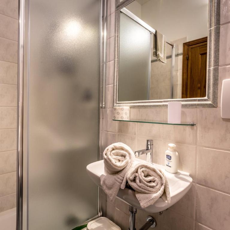 B&B Antiche Armonie - Double or Twin Room - 11