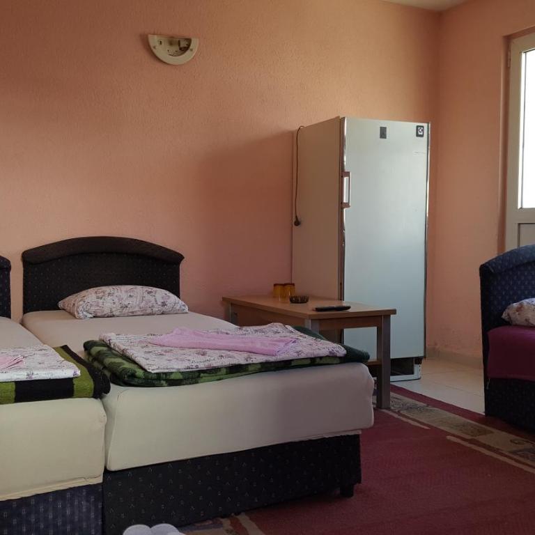 AS MONTENEGRO SUITES - Trokrevetna Soba sa Zajedničkim Kupatilom - 13