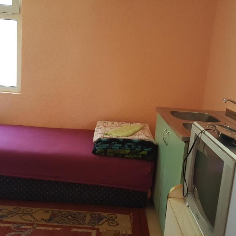 AS MONTENEGRO SUITES - Trokrevetna Soba sa Zajedničkim Kupatilom - 14