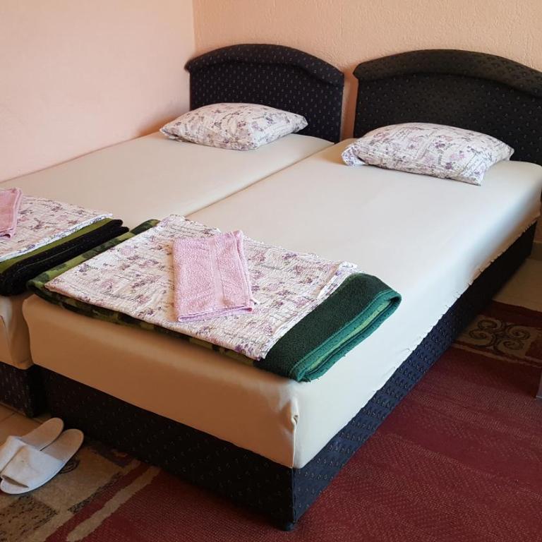 AS MONTENEGRO SUITES - Trokrevetna Soba sa Zajedničkim Kupatilom - 17