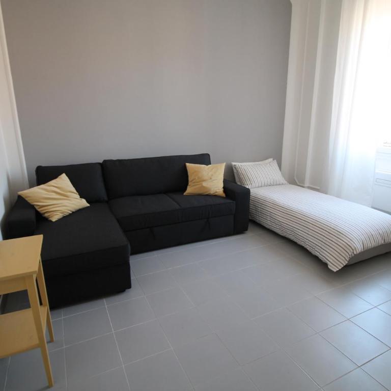 Interno24 Apartment - Two-Bedroom Apartment - 13