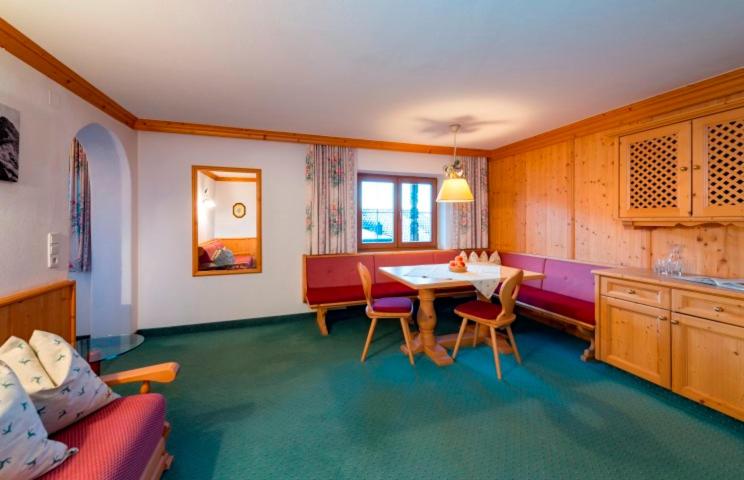 Alpengasthof Rossmoos - Familienzimmer mit Balkon - Nebengebäude - 2