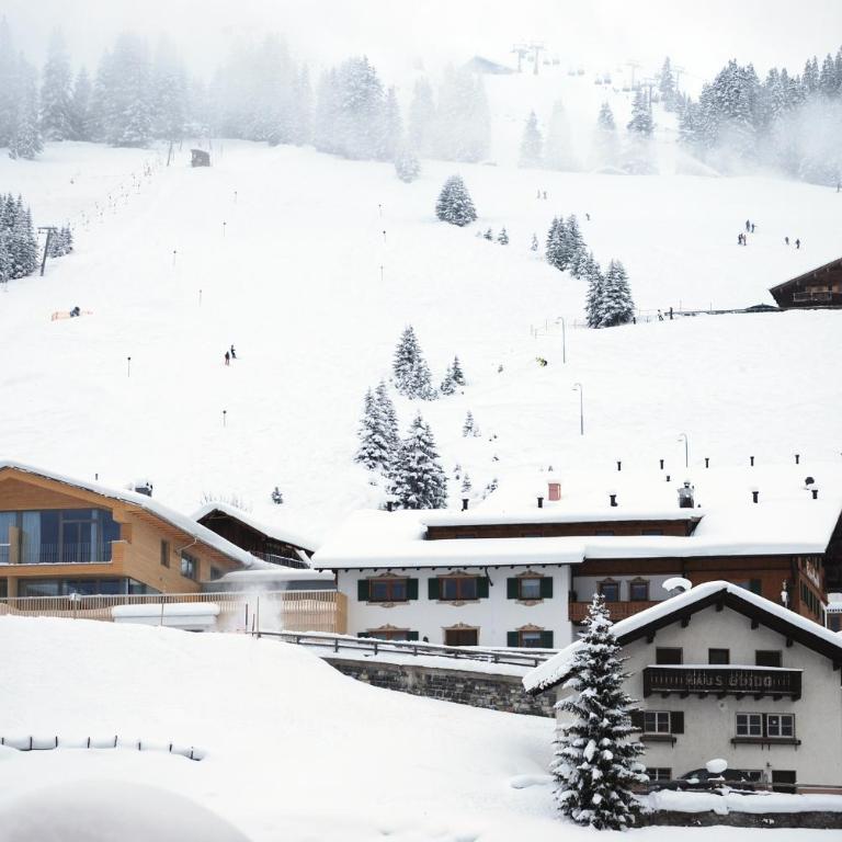 Pension Alpenfluh - Familienapartment - Nebengebäude - 11