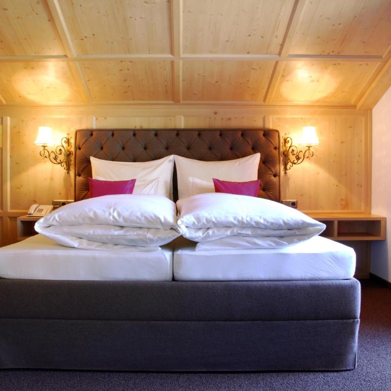 Pension Alpenfluh - Großes Doppelzimmer - 2