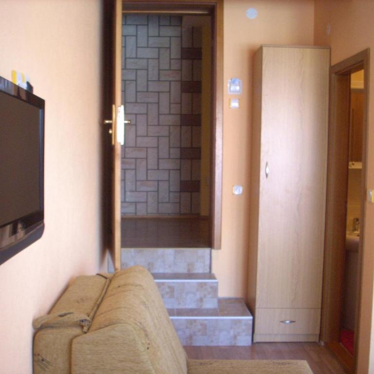 B&B Vila Raj - Luksuzna Četvorokrevetna Soba - 3