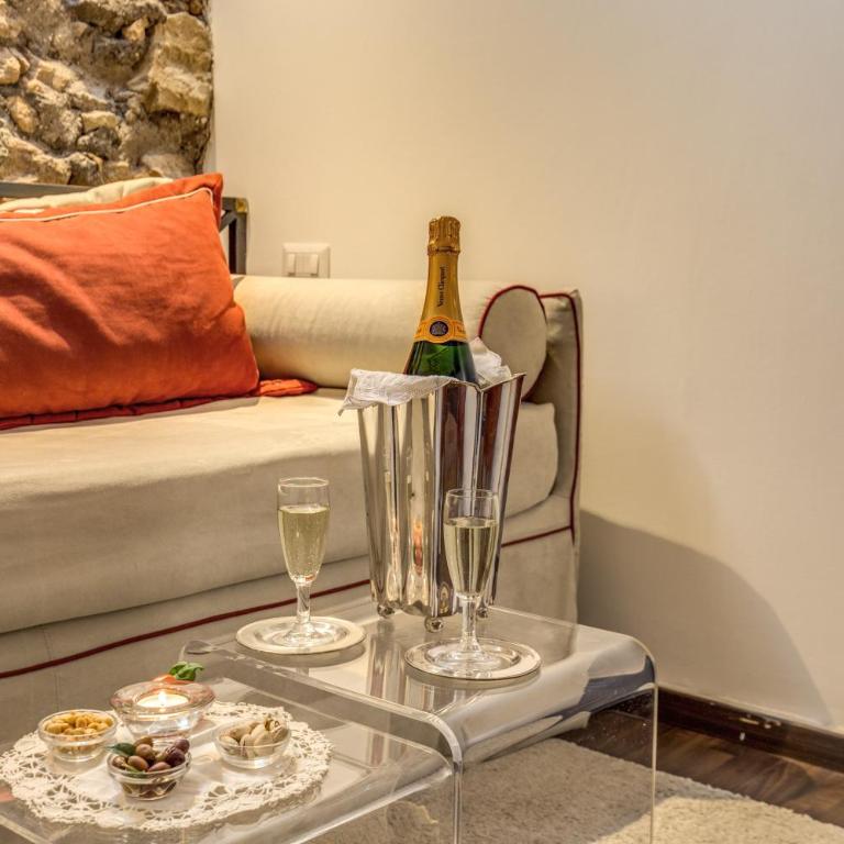 Pantheonview - Luxury Suites - Suite Deluxe - 3