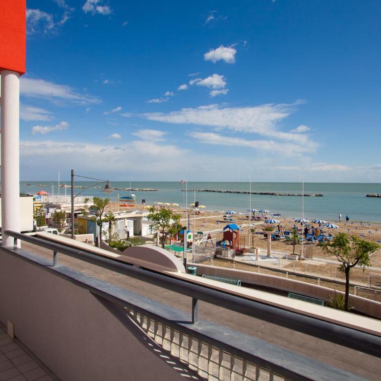 Hotel Rio Bellaria - Camera Familiare con Vista Mare - 1