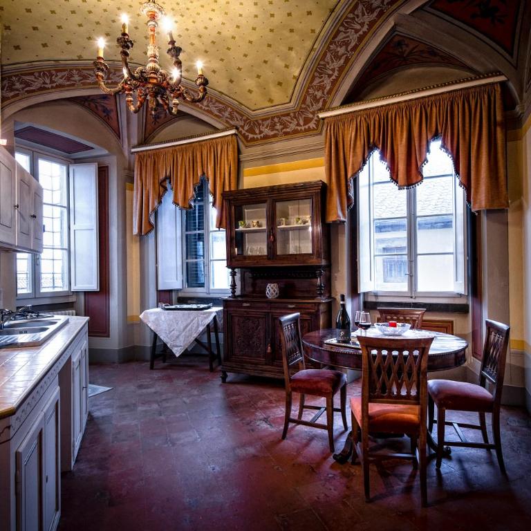 Palazzo Petrella - Appartamento con 2 Camere da Letto - 4