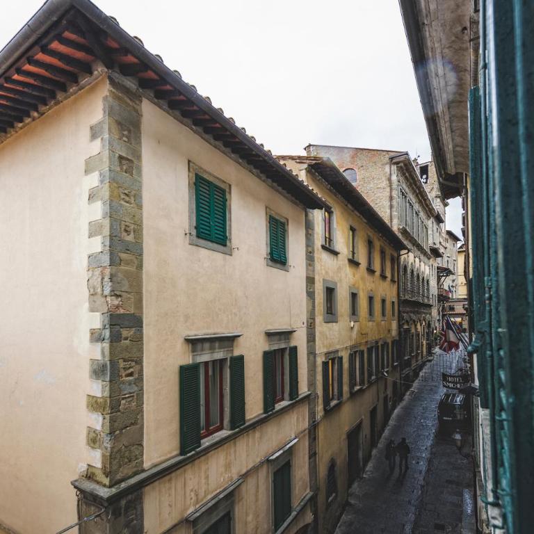 Palazzo Petrella - Appartamento con 2 Camere da Letto - 9