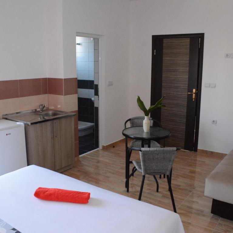 Apartments Flamida - Porodični Studio - 6