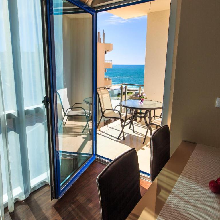 Atlantic Hotel - Two-Bedroom Apartment - 14