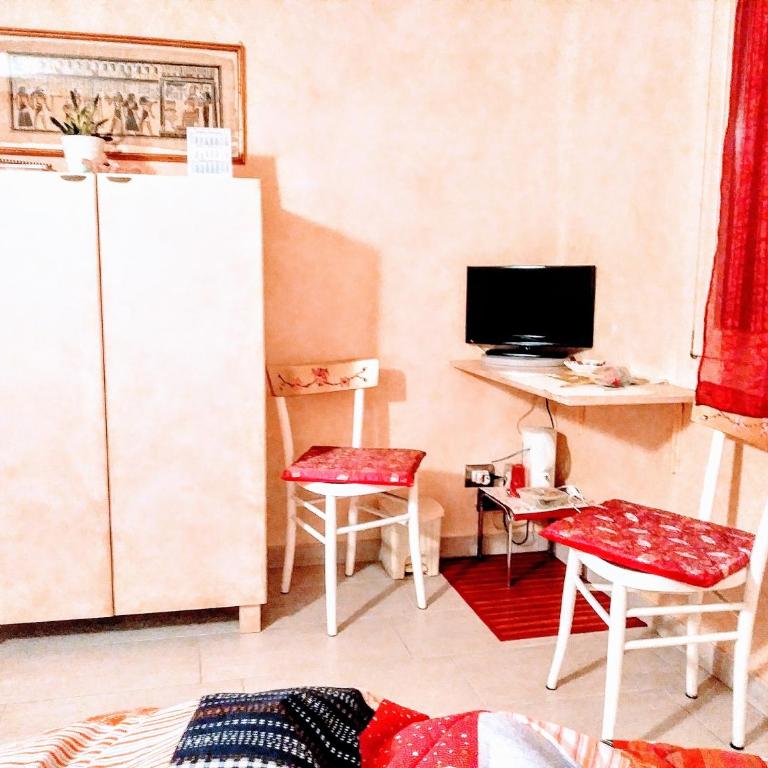 B&B Peschi in Fiore - Camera Matrimoniale Standard con Bagno in Comune - 7