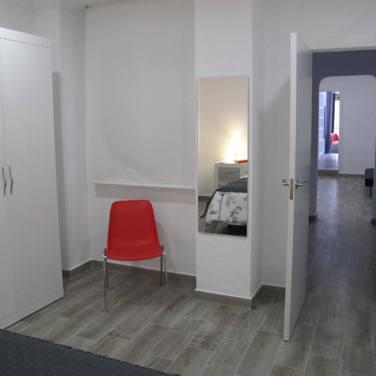Apartamentos Romero - Three-Bedroom Apartment - 13