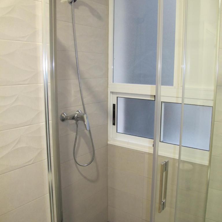 Apartamentos Romero - Three-Bedroom Apartment - 15