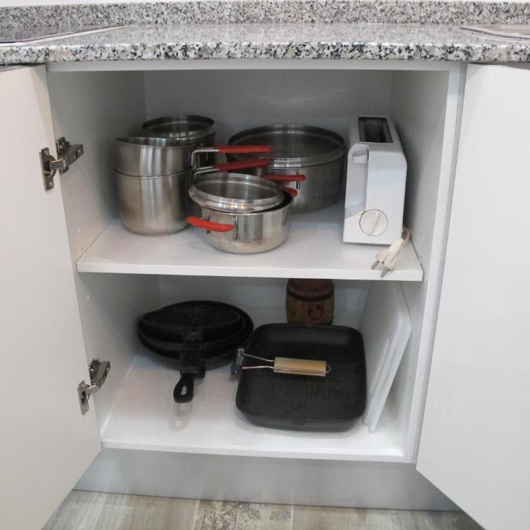 Apartamentos Romero - Three-Bedroom Apartment - 36
