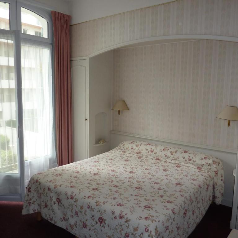Hôtel La Concorde - Chambre Double Supérieure - Vue sur Mer - 1