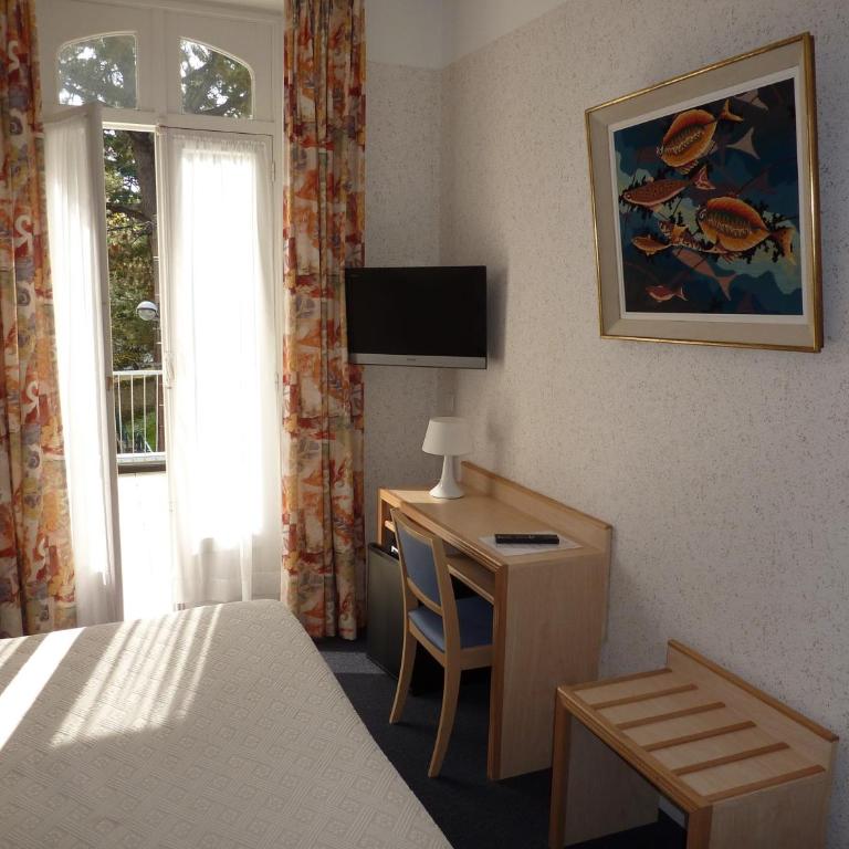 Hôtel La Concorde - Chambre Double Supérieure avec Vue Latérale sur Mer - 1