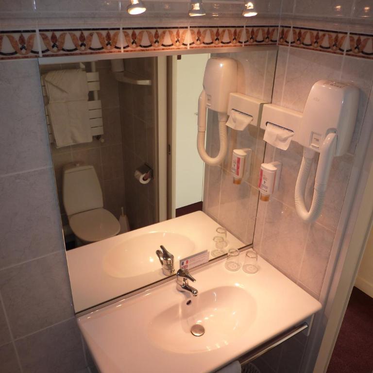 Hôtel La Concorde - Chambre Double Supérieure avec Vue Latérale sur Mer - 3