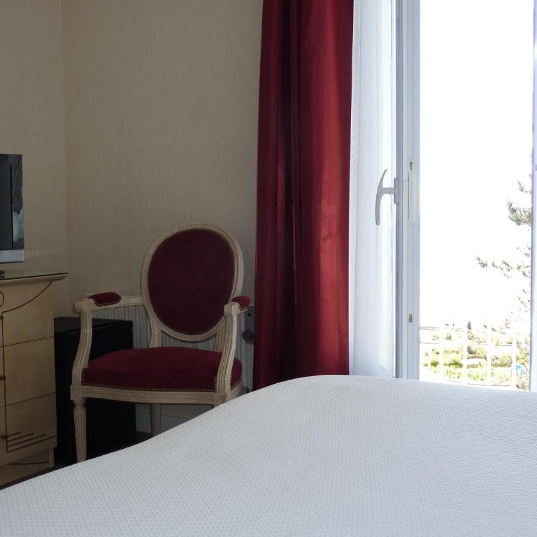 Hôtel La Concorde - Chambre Double Supérieure - Vue sur Mer - 9