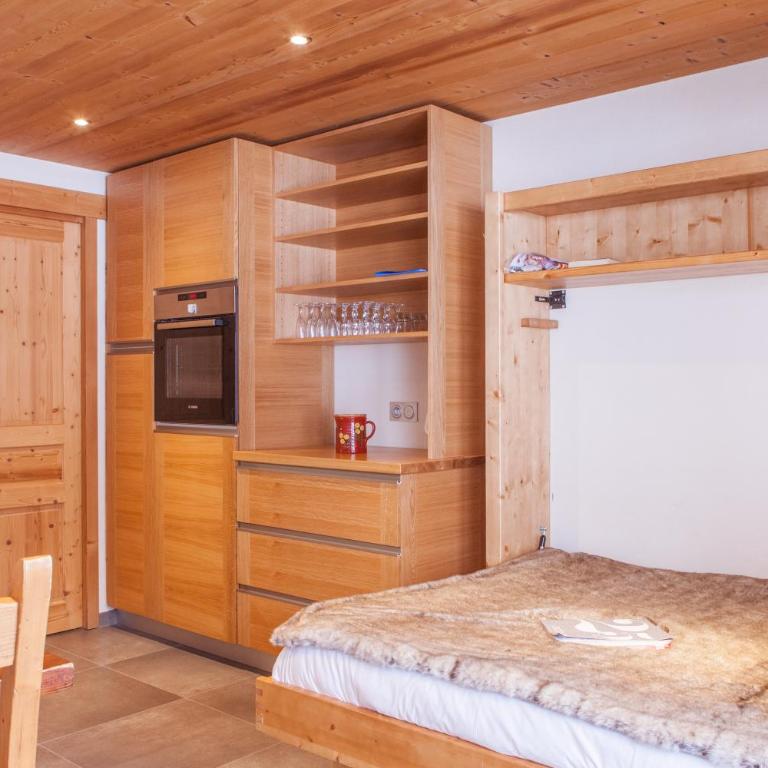 Studio Beauregard - Apartment with Balcony - 10