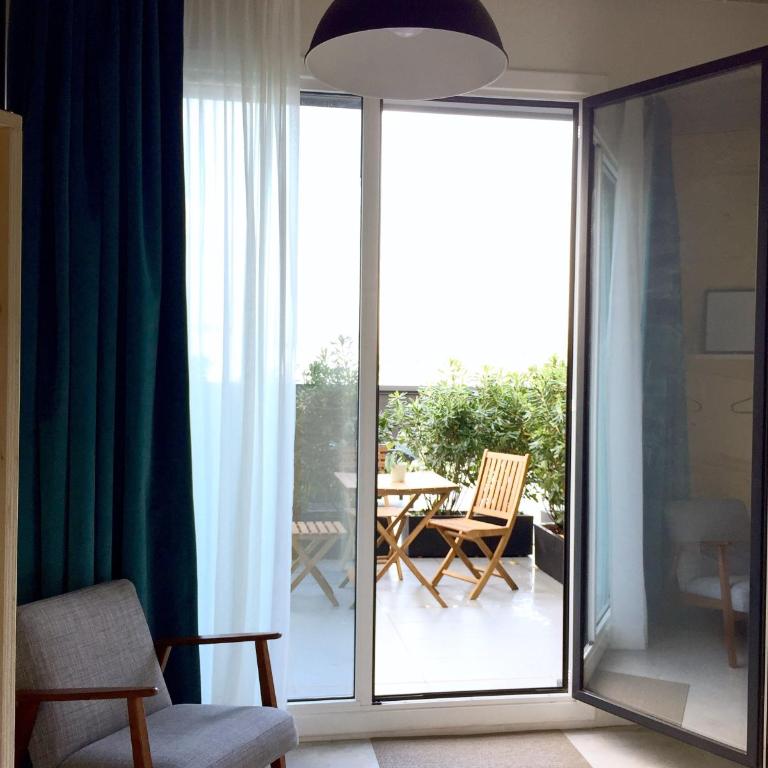 Talo Urban Rooms - Habitación Triple con terraza - 3