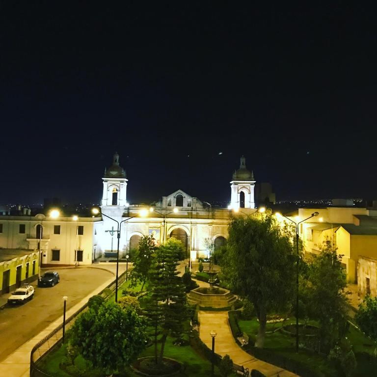Hotel Plaza San Antonio Arequipa - Double Room with Private Bathroom and Mountain View - 8