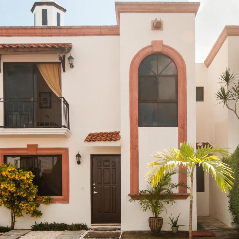 Boutique House Cancun by Elevate Rooms - Three-Bedroom House - 2