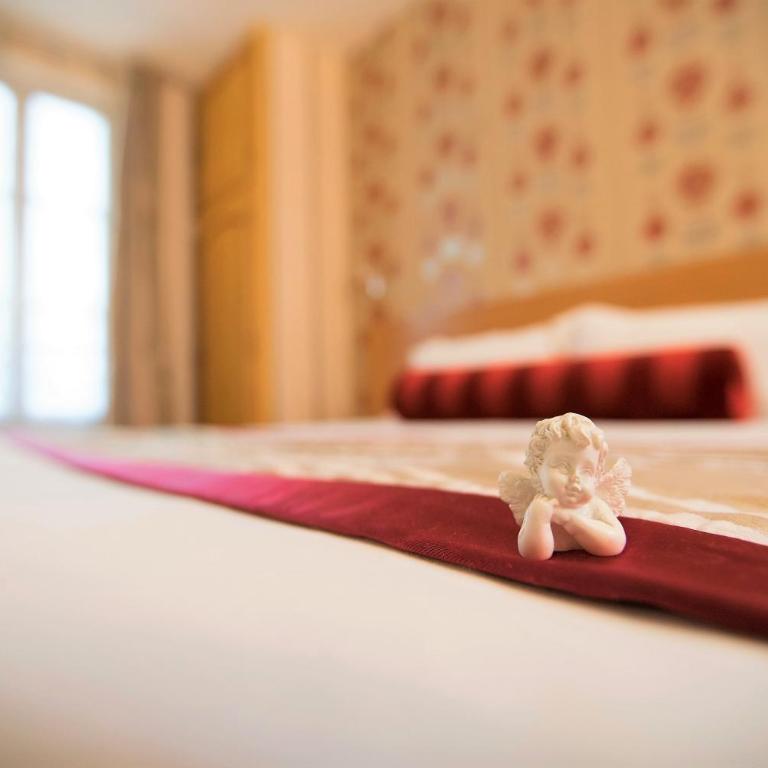 Hotel Romance Malesherbes by Patrick Hayat - Chambre Supérieure Musset - 15