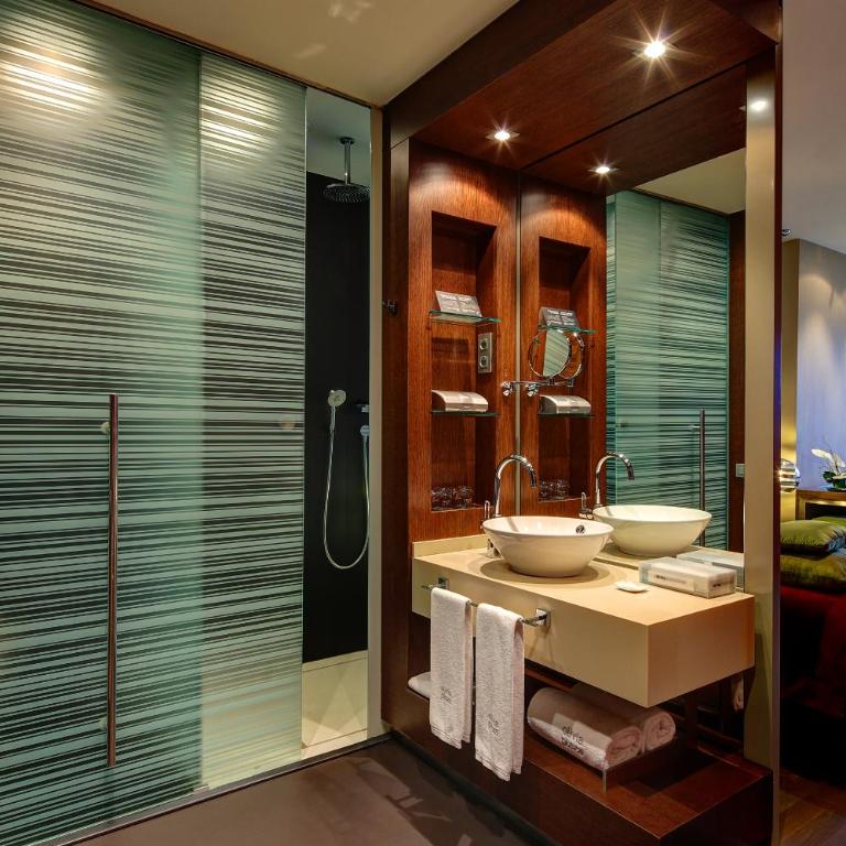 Olivia Plaza Hotel - Triple Room - 3