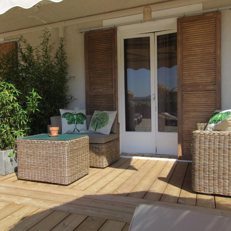 Villa Tricoli B&B avec Piscine - Chambre Double avec Terrasse - 4