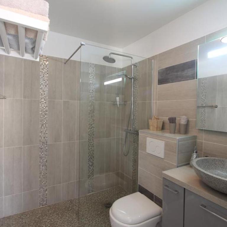 Villa Tricoli B&B avec Piscine - Chambre Double avec Terrasse - 2