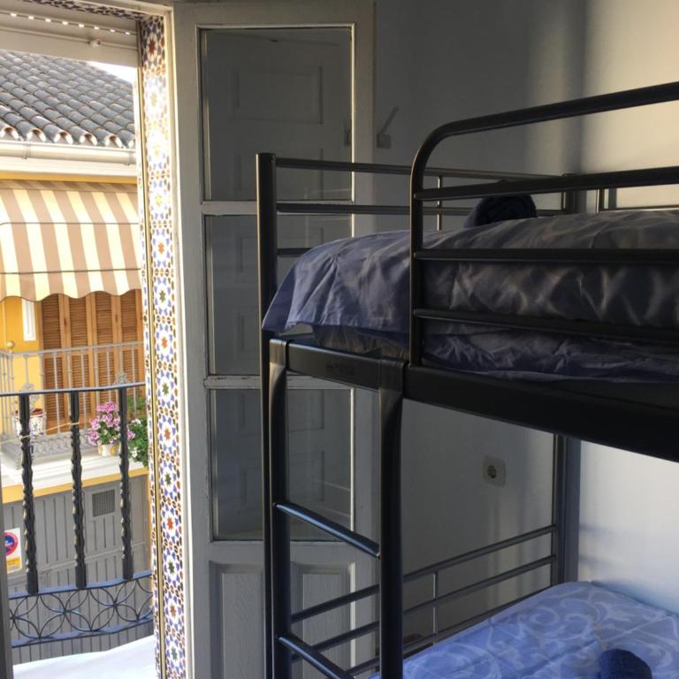 Málaga Centro Hostel - Cama en habitación compartida mixta de 6 camas - 3
