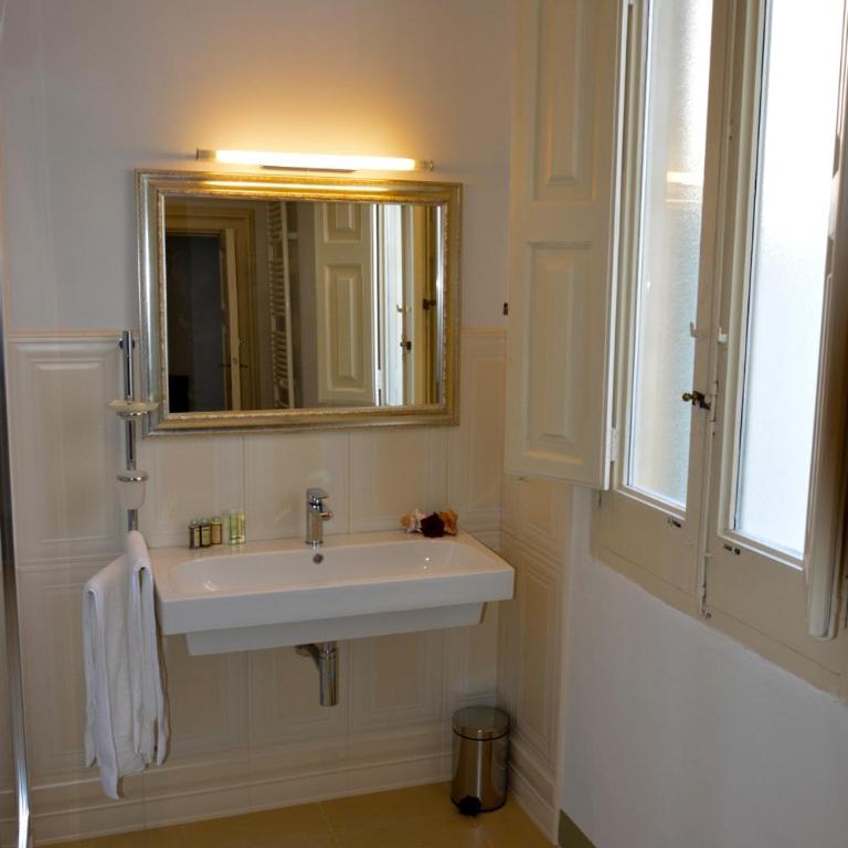 Palazzo Vallebona - Suite Familiare con Vista Mare - 8
