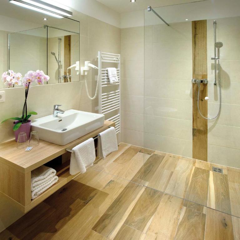 Hotel Aberseehof - Superior Doppelzimmer mit Balkon - 2