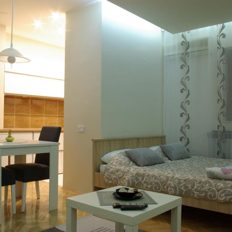 Square Studio Apartment - Studio Apartman - 3