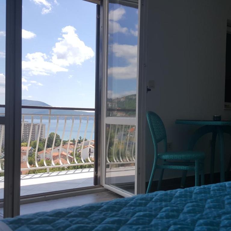 Apartments La Dolce Vita - Apartment with Balcony - 53