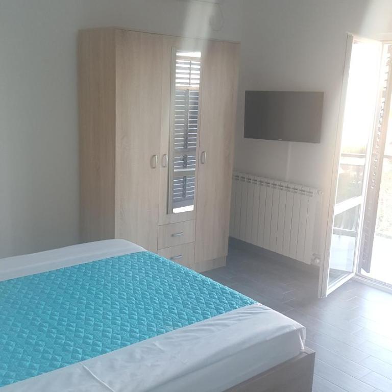 Apartments La Dolce Vita - Apartment with Balcony - 36