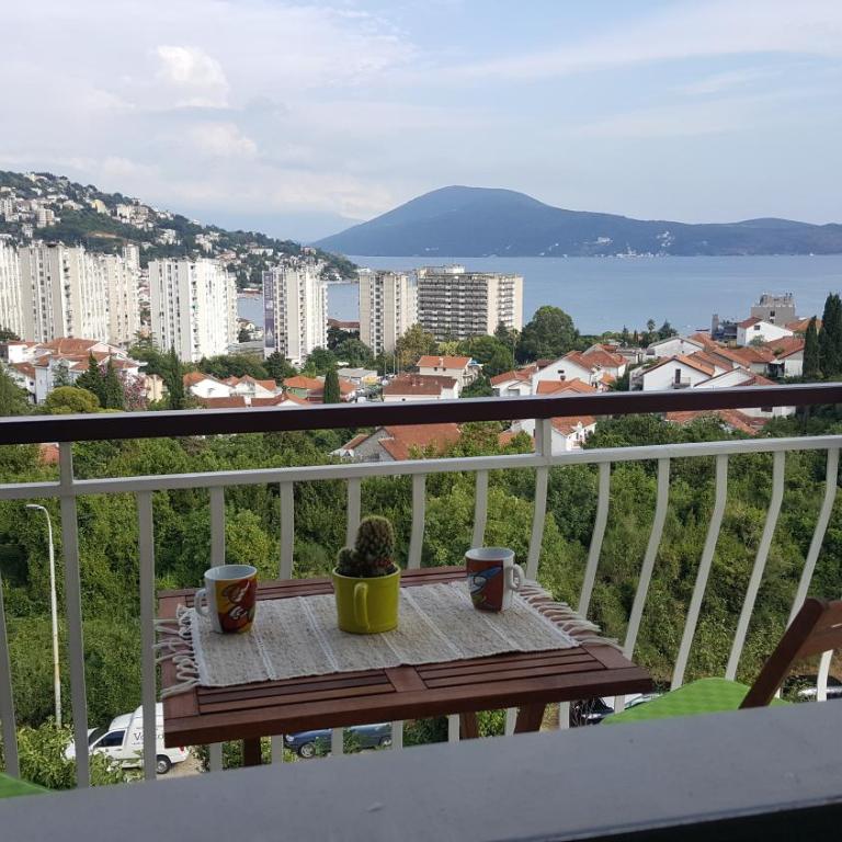 Apartments La Dolce Vita - Apartment with Balcony - 42