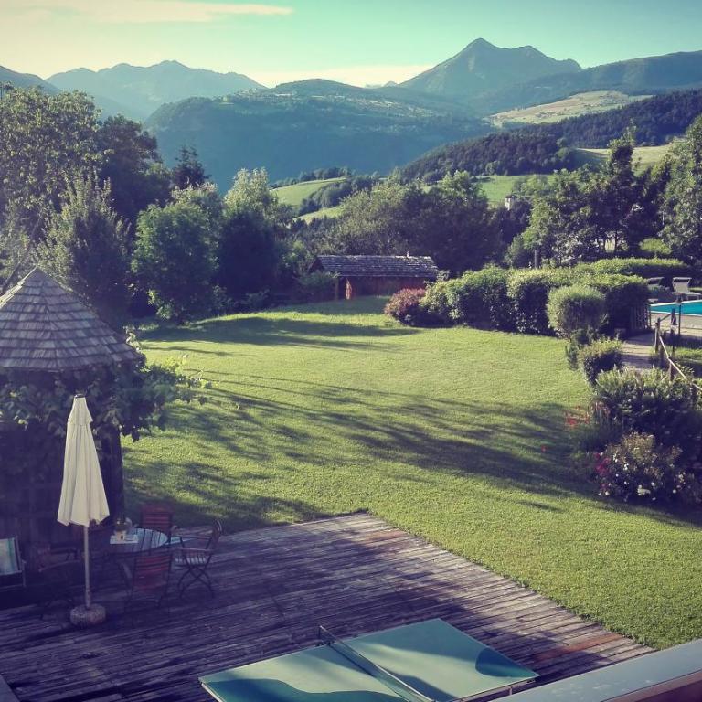 Landhotel Gasthof Zum Löwen - Doppelzimmer mit Balkon und Gartenblick - 1