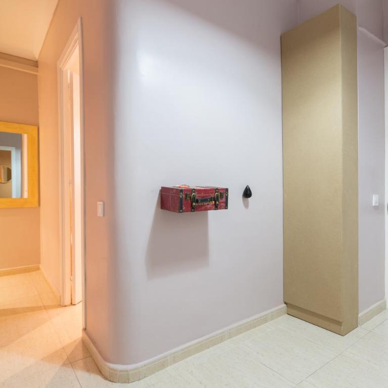 ApartEasy - Plaza España & Fira - Three-Bedroom Apartment - Plaza Espanya - 20