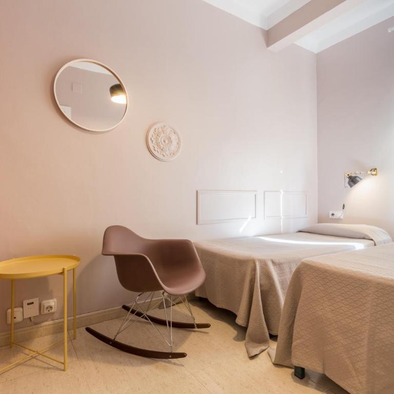 ApartEasy - Plaza España & Fira - Three-Bedroom Apartment - Plaza Espanya - 9