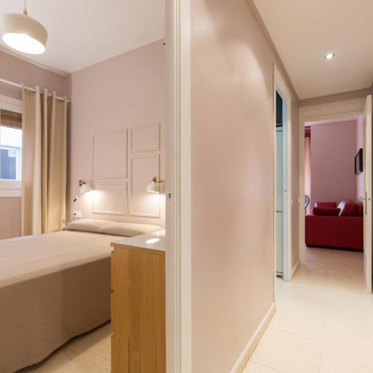 ApartEasy - Plaza España & Fira - Three-Bedroom Apartment - Plaza Espanya - 14