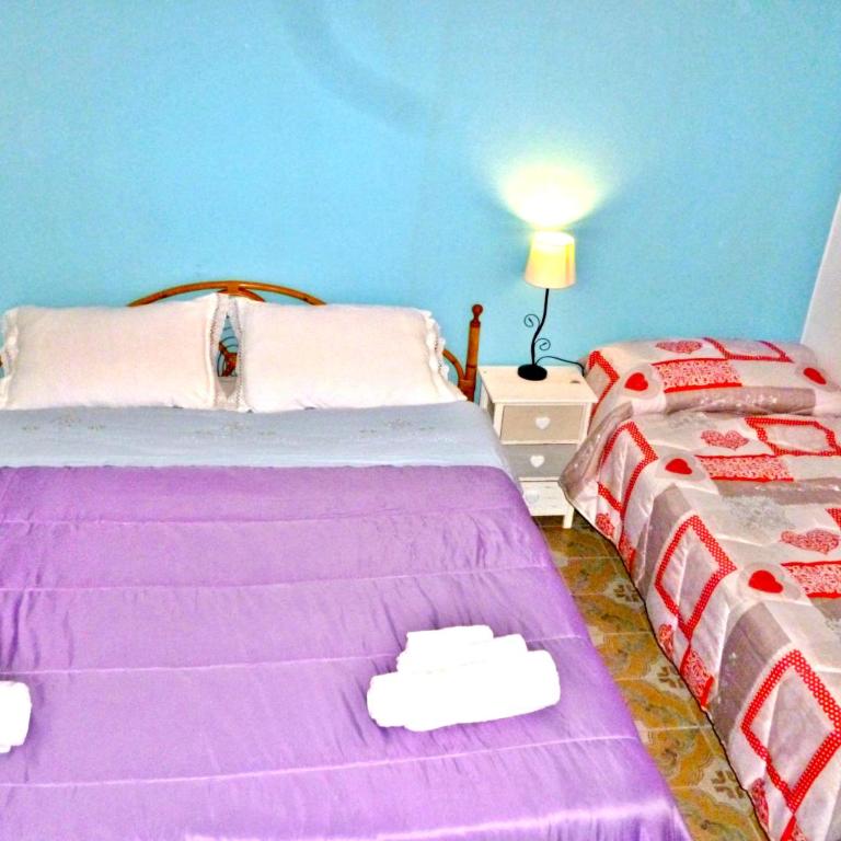 I Cinque Continenti - Camera Tripla Basic con Bagno in Comune - 6