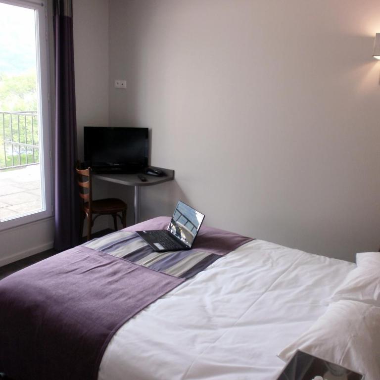 Hôtel des Rosiers - Chambre Lit King-Size - Vue sur Montagne - 5