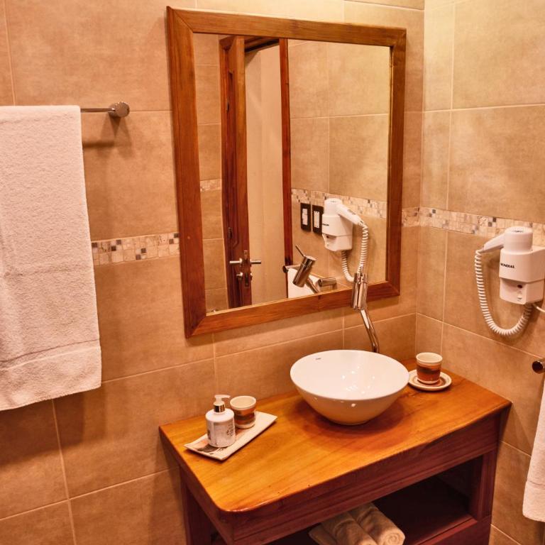 Posada del Chamán Iguazú - Deluxe Triple Room - 13